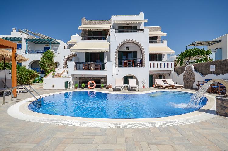 Orama Studios and Apartments in Naxos